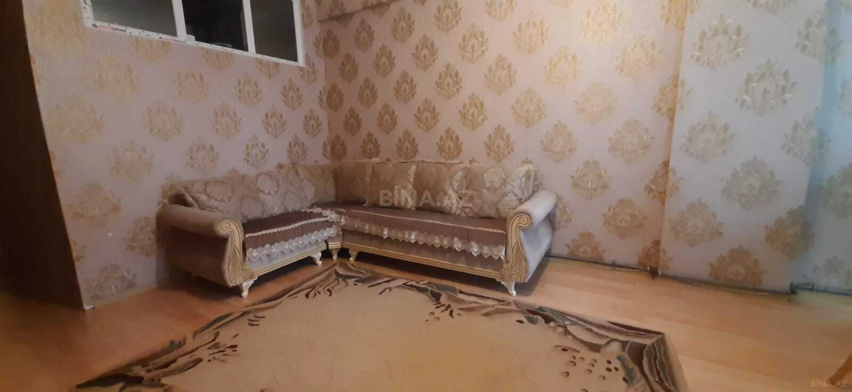 Kirayə verilir 2 otaqlı mənzil 96 m²