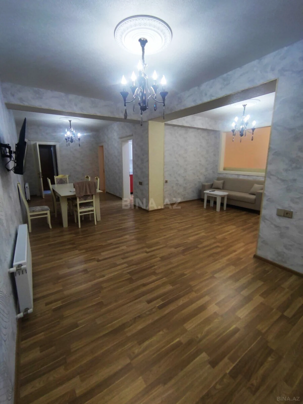 Satılır 3 otaqlı mənzil 105 m²