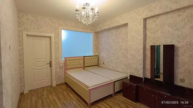 Satılır 3 otaqlı mənzil 105 m²
