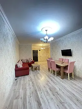 Kirayə verilir 2 otaqlı mənzil 60 m²