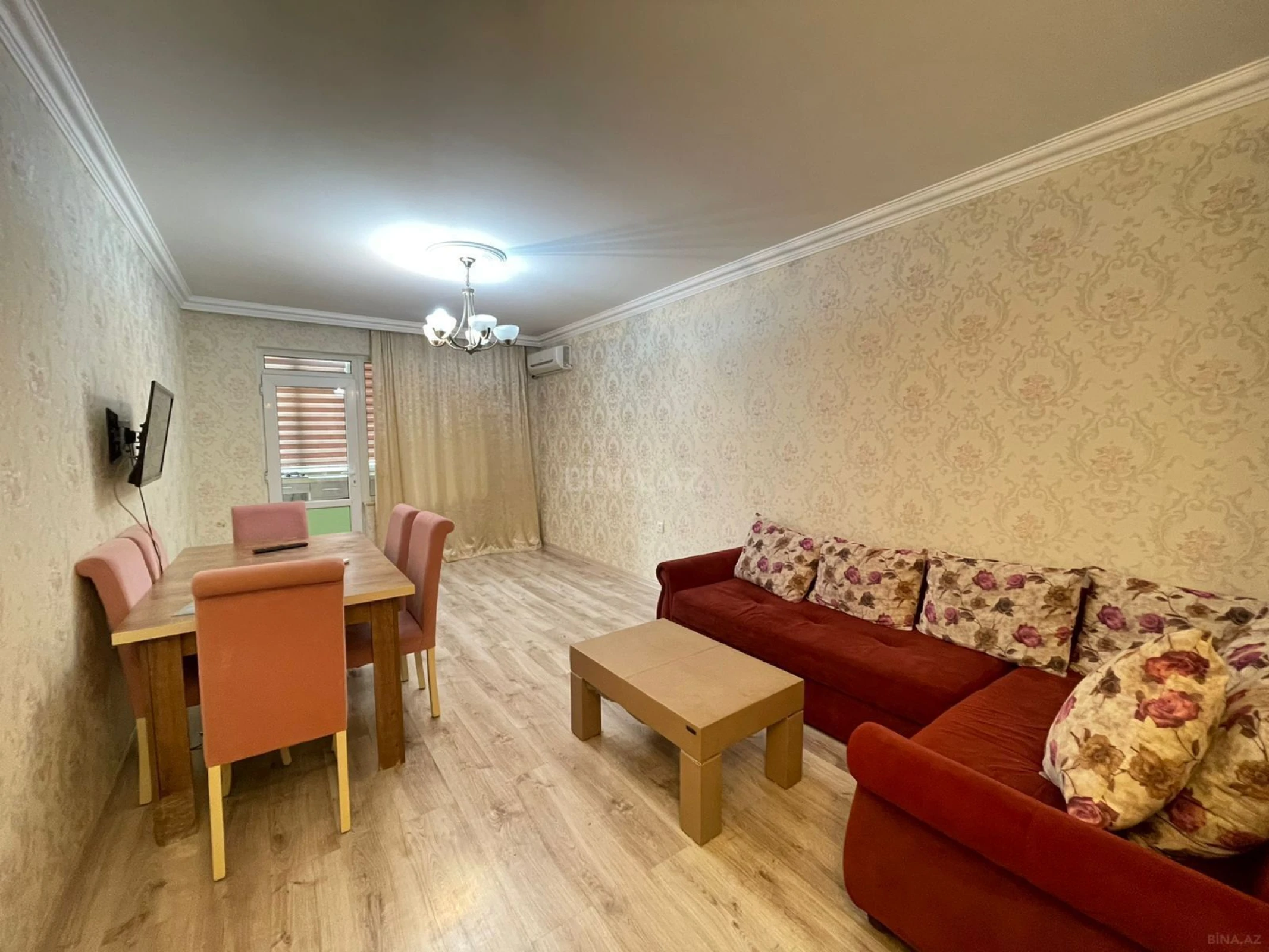 Kirayə verilir 2 otaqlı mənzil 60 m²