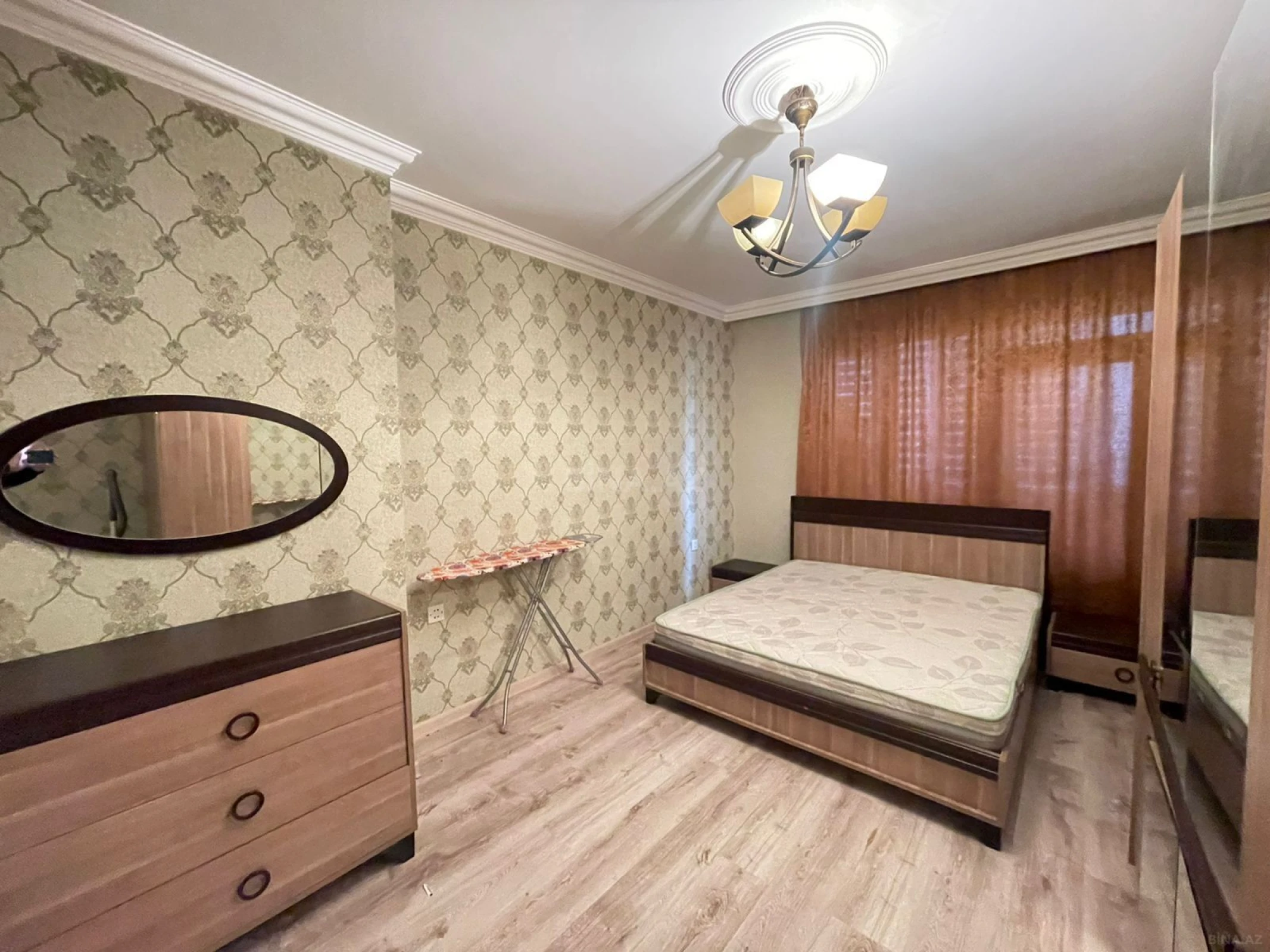 Kirayə verilir 2 otaqlı mənzil 60 m²