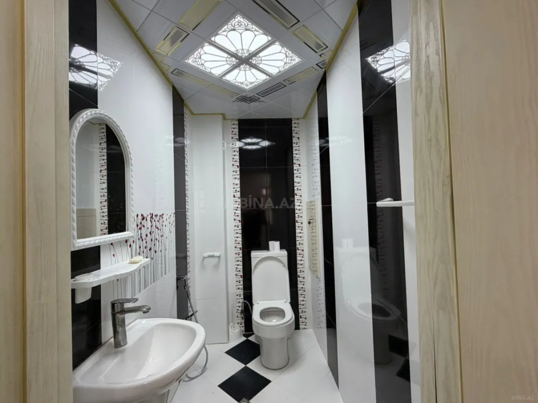 Kirayə verilir 3 otaqlı mənzil 140 m²