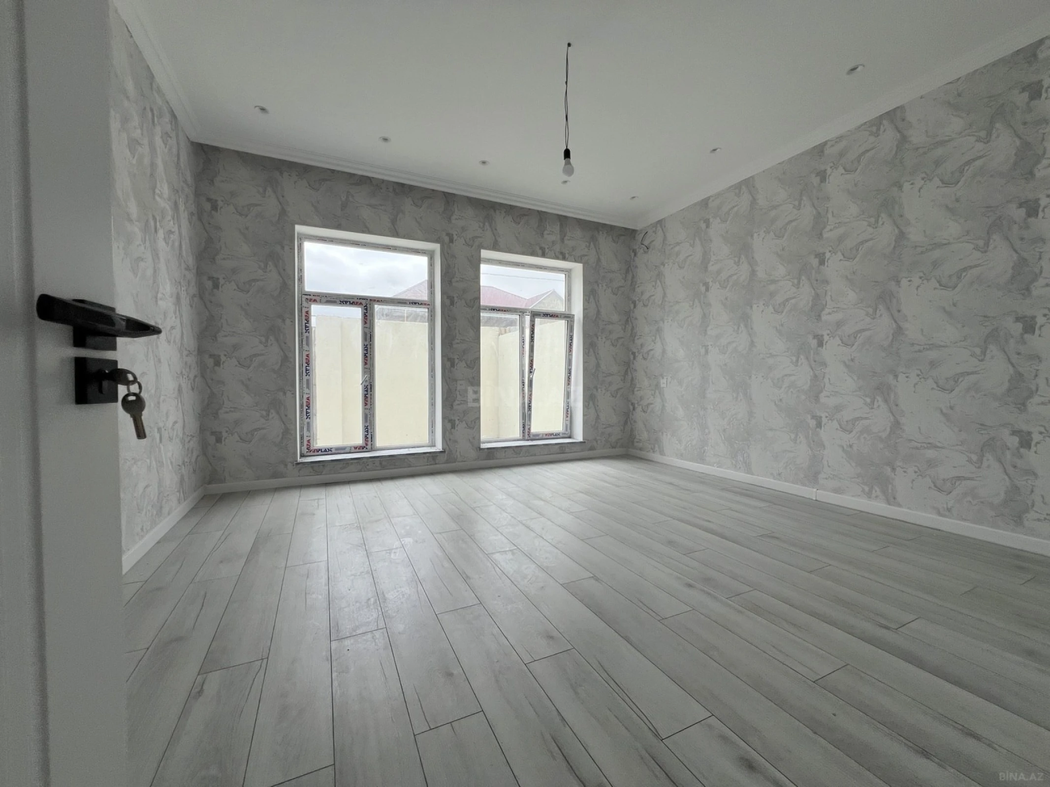 Satılır 2 otaqlı həyət evi 60 m²