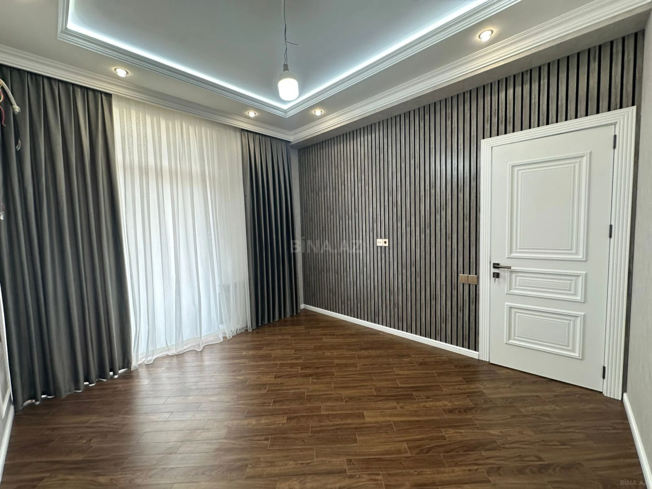 Satılır 3 otaqlı mənzil 100 m²