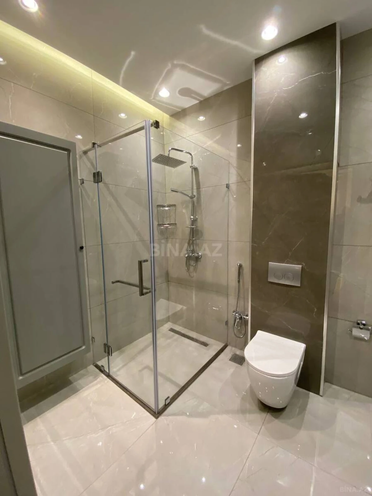 Kirayə verilir 3 otaqlı mənzil 110 m²