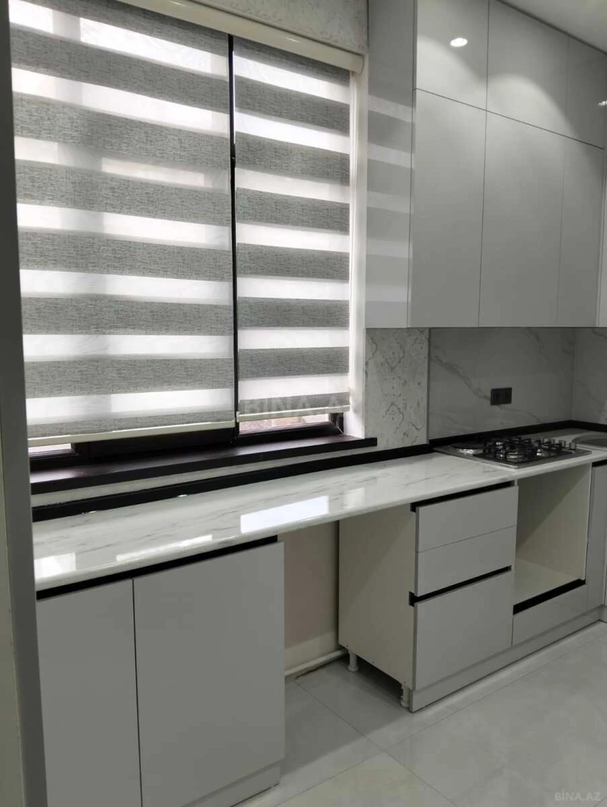 Satılır 3 otaqlı mənzil 63.5 m²