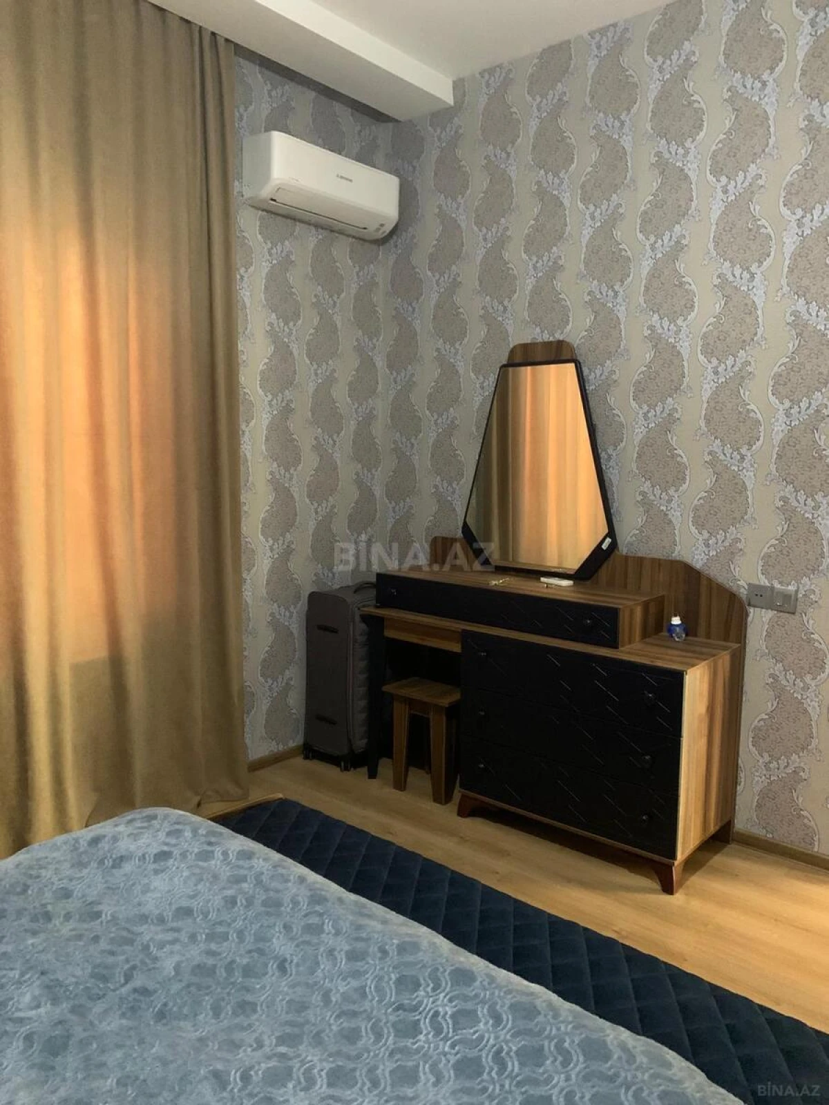 Satılır 4 otaqlı həyət evi 250 m²