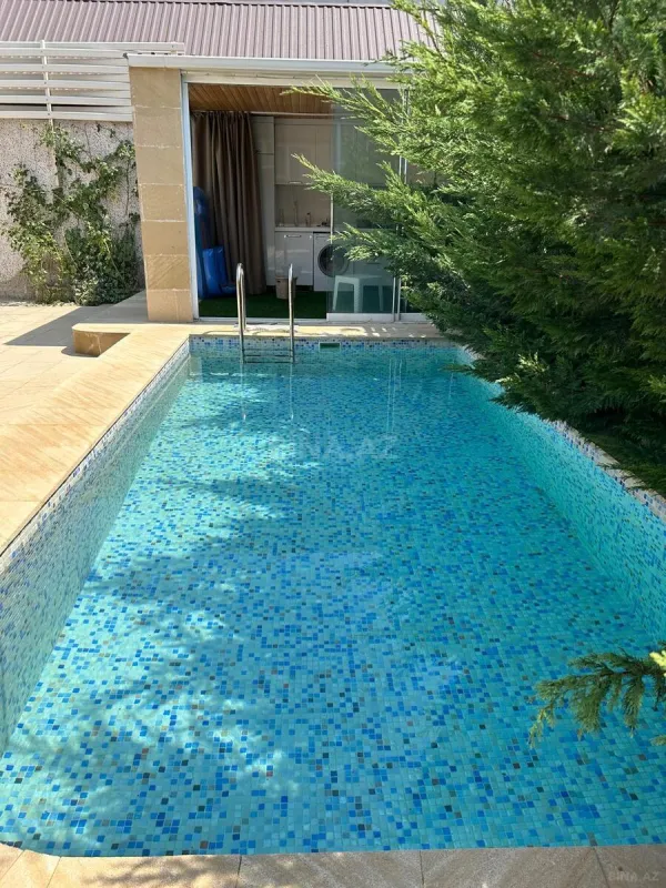 Satılır 4 otaqlı həyət evi 250 m²