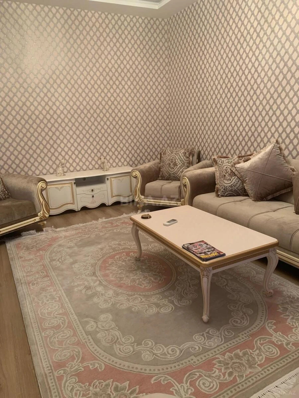 Satılır 4 otaqlı həyət evi 250 m²