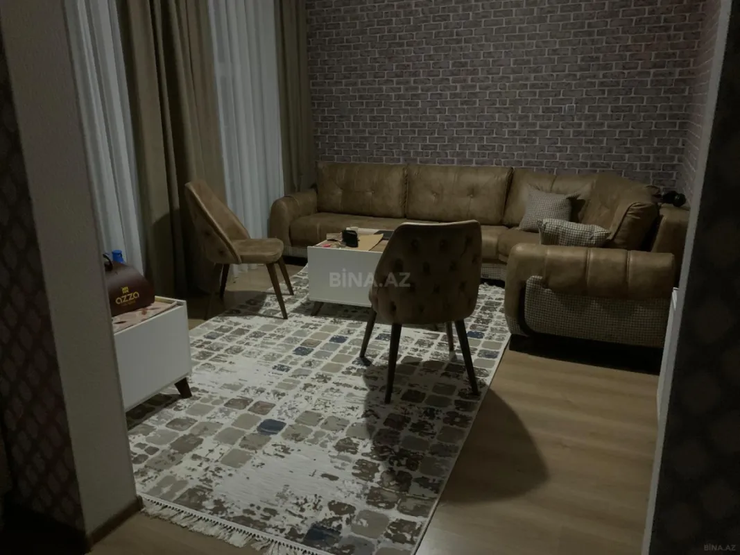 Satılır 4 otaqlı həyət evi 250 m²
