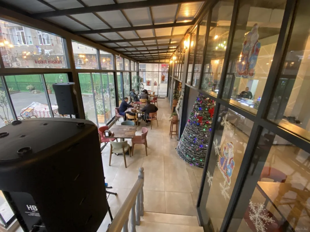 Satılır obyekt 230 m²