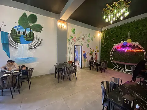 Satılır obyekt 230 m²