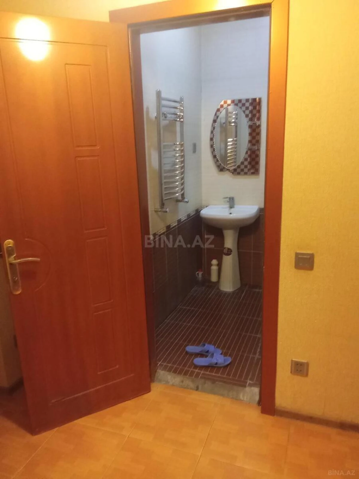 Kirayə verilir 2 otaqlı mənzil 65 m²