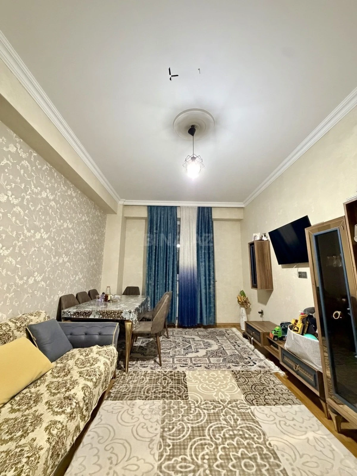 Satılır 2 otaqlı mənzil 64 m²