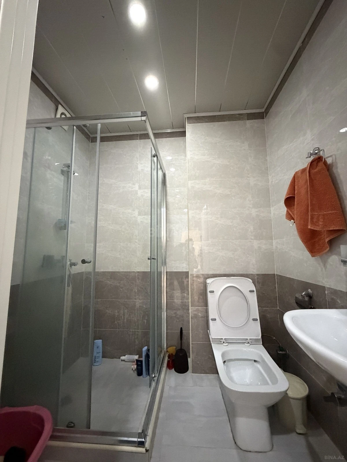 Satılır 2 otaqlı mənzil 64 m²