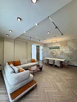 Satılır 3 otaqlı mənzil 142 m²