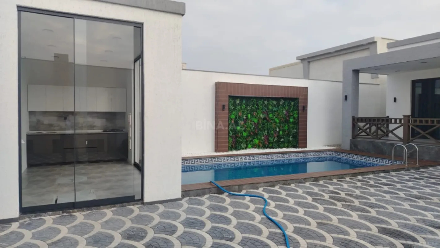 Satılır 4 otaqlı həyət evi 160 m²