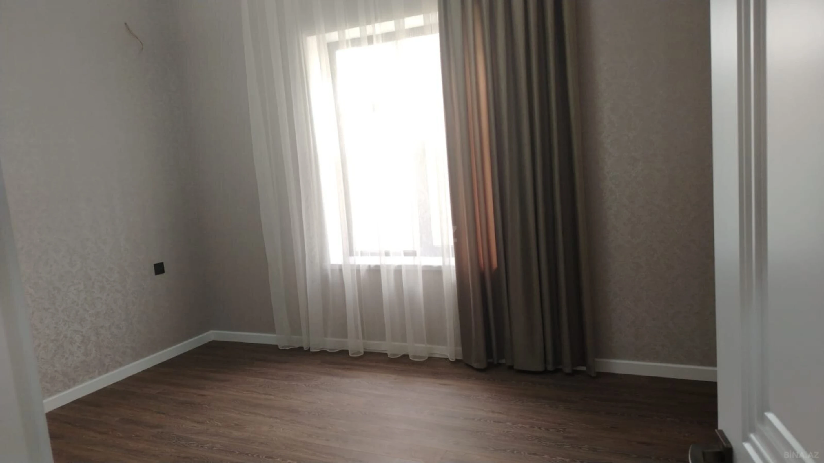 Satılır 4 otaqlı həyət evi 160 m²