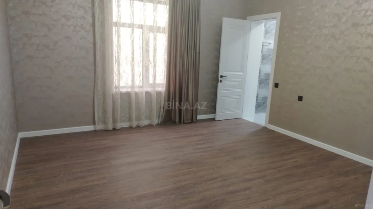 Satılır 4 otaqlı həyət evi 160 m²