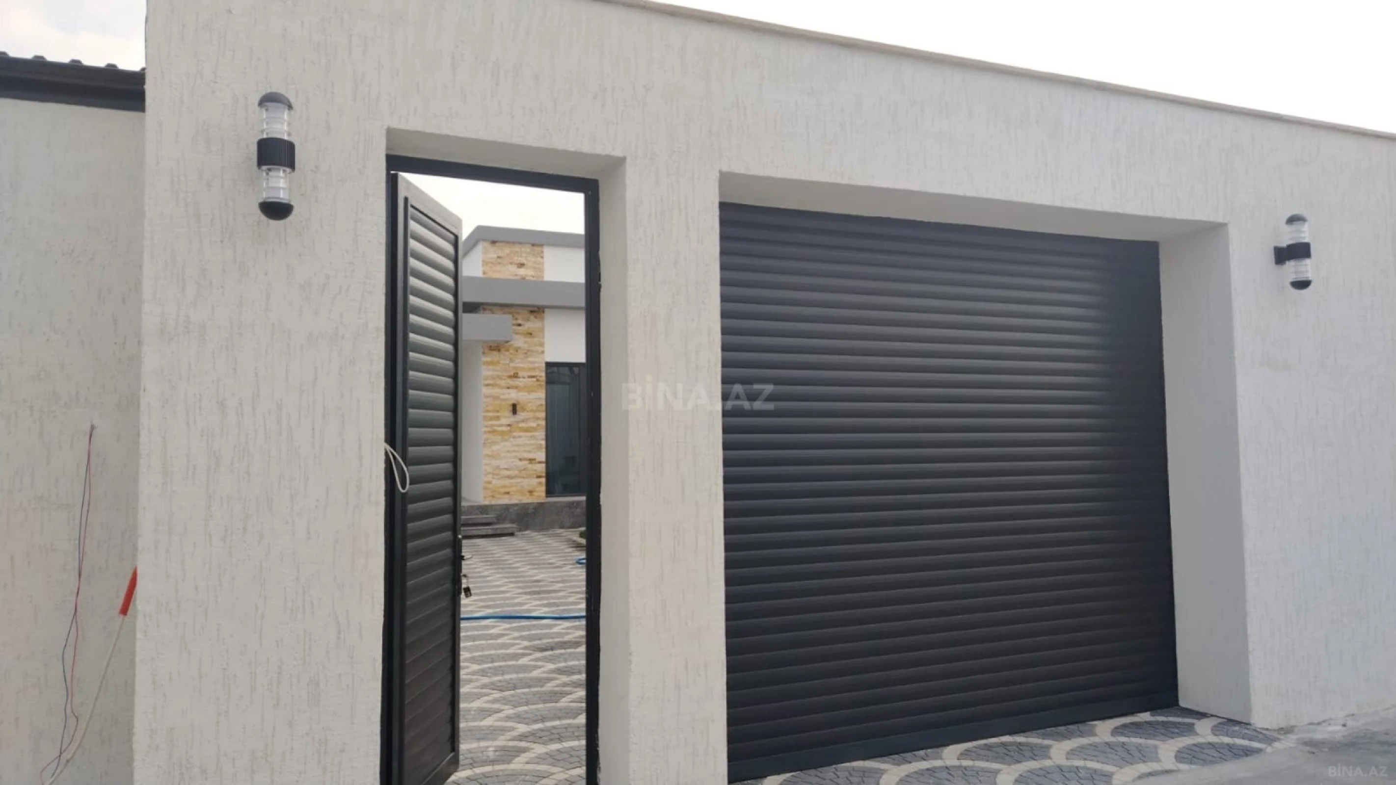 Satılır 4 otaqlı həyət evi 160 m²