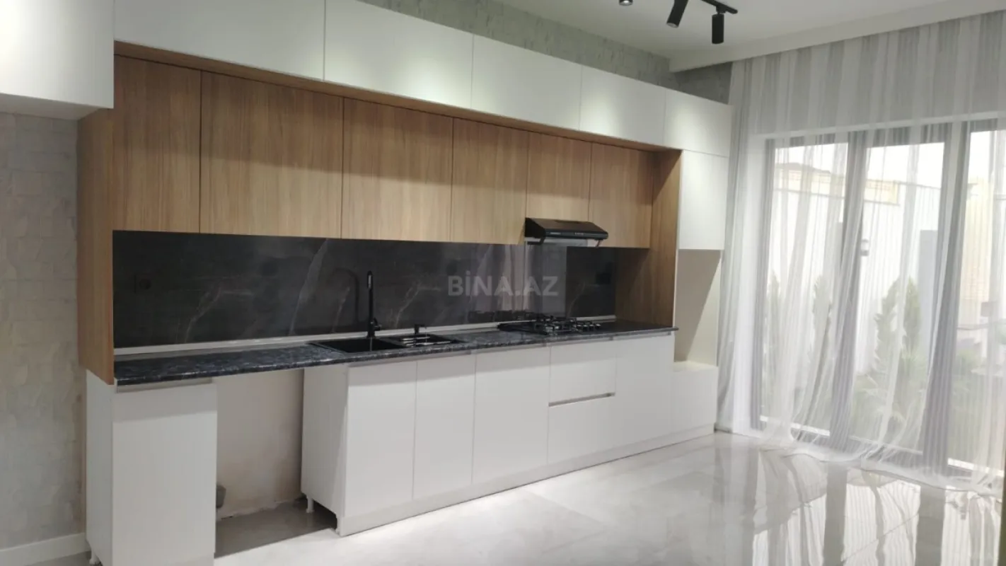 Satılır 4 otaqlı həyət evi 160 m²