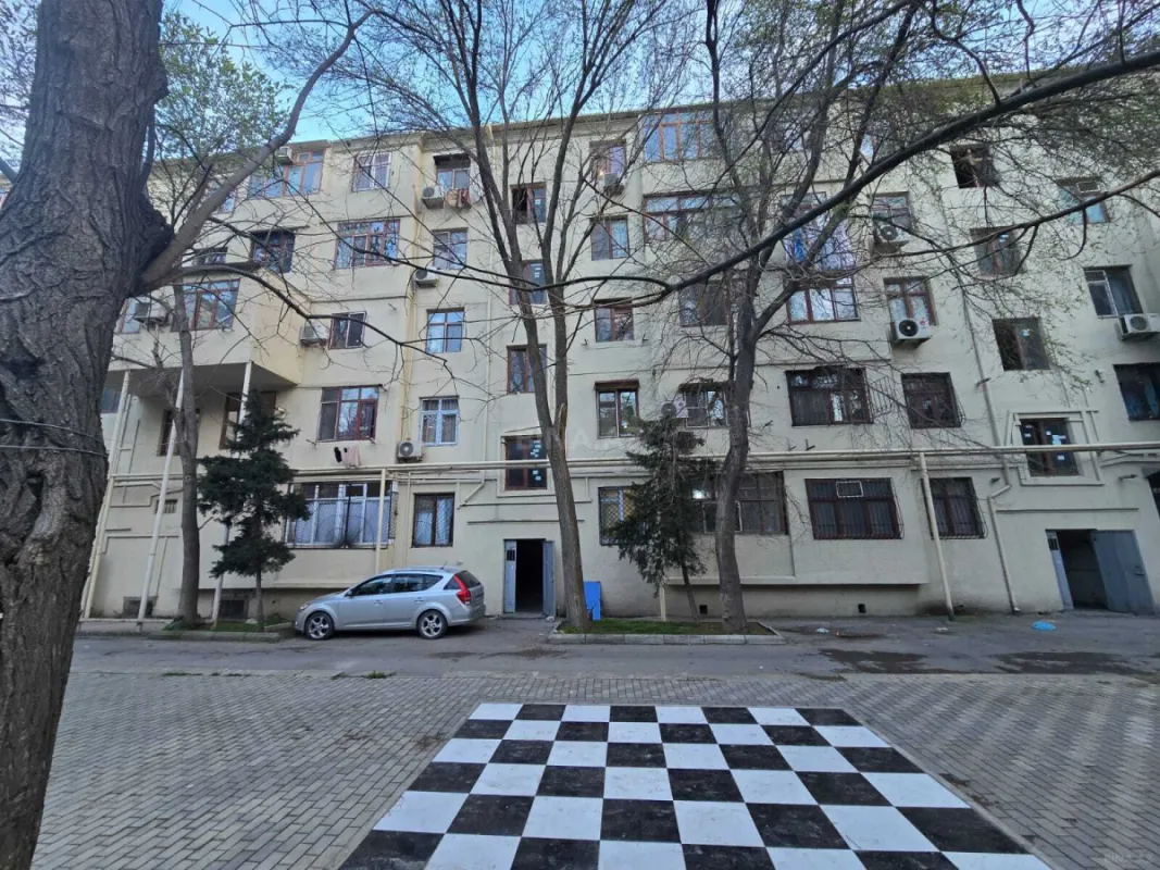 Satılır 2 otaqlı mənzil 60 m²