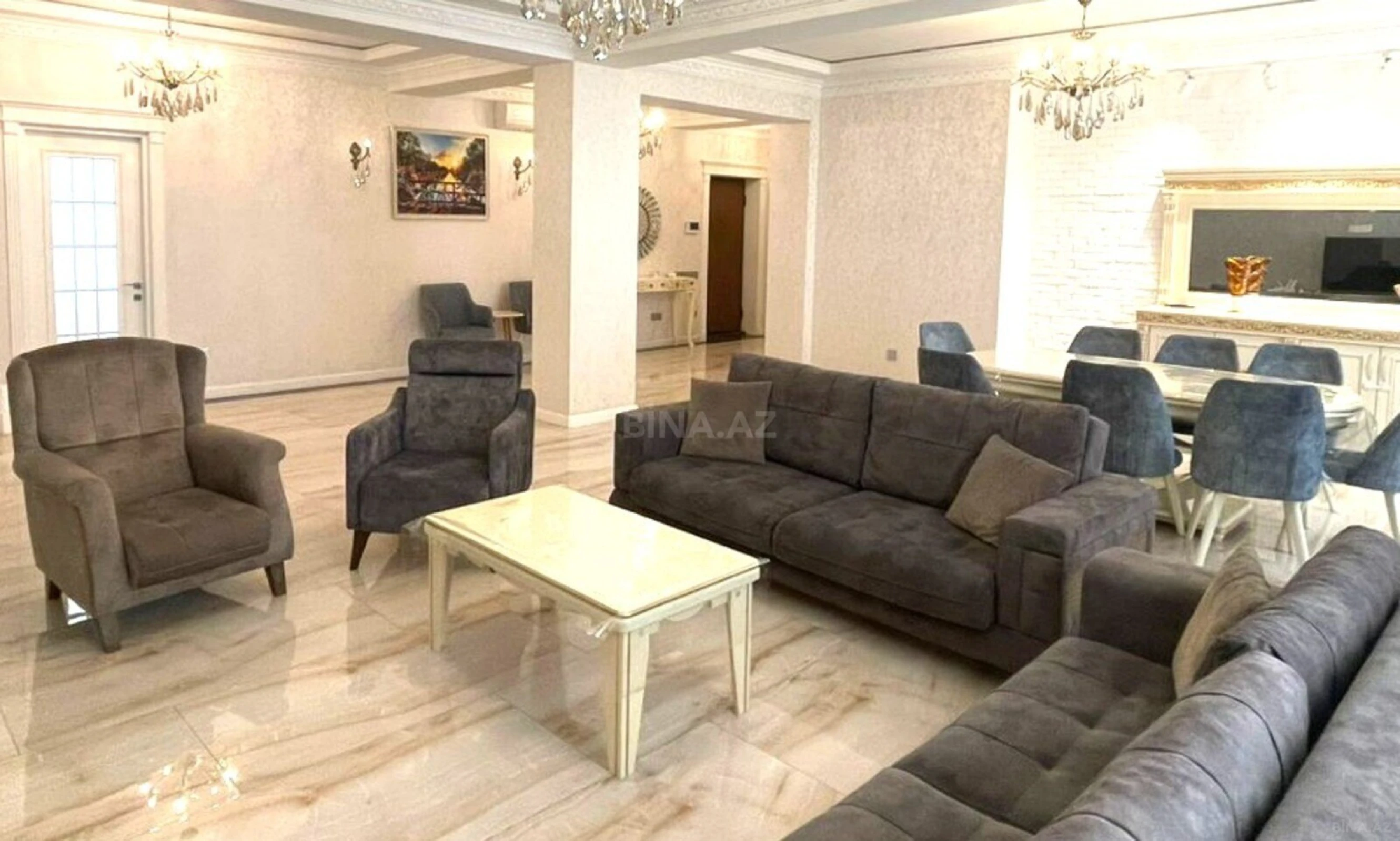 Kirayə verilir 4 otaqlı mənzil 200 m²