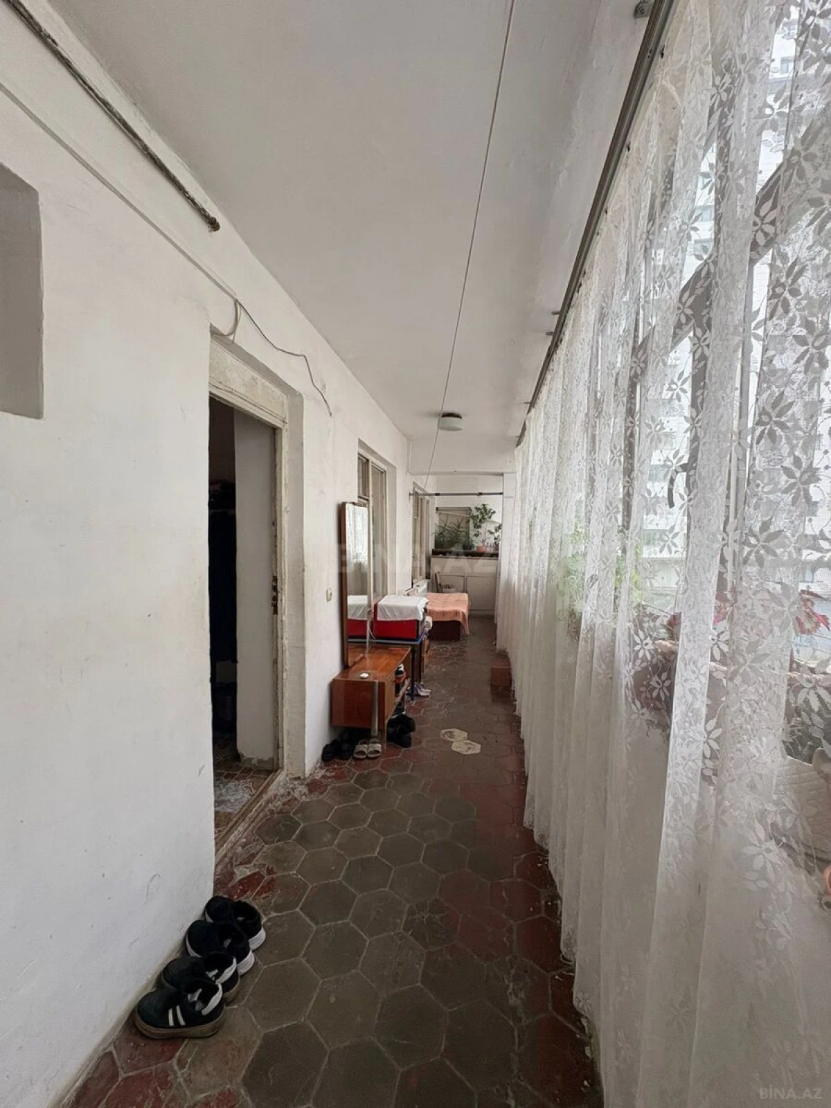 Satılır 4 otaqlı mənzil 110 m²