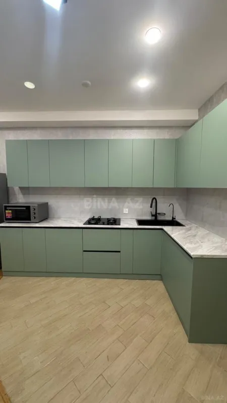 Kirayə verilir 3 otaqlı mənzil 120 m²