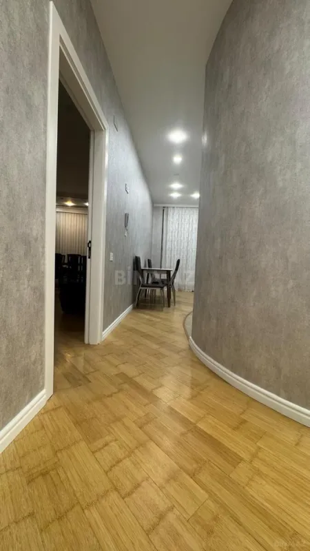 Kirayə verilir 3 otaqlı mənzil 120 m²
