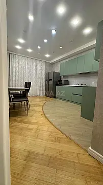 Kirayə verilir 3 otaqlı mənzil 120 m²