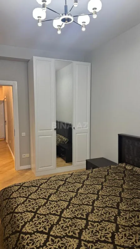 Kirayə verilir 3 otaqlı mənzil 120 m²