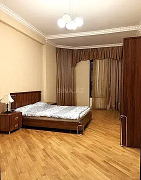 Kirayə verilir 3 otaqlı mənzil 190 m²