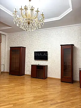Kirayə verilir 3 otaqlı mənzil 190 m²