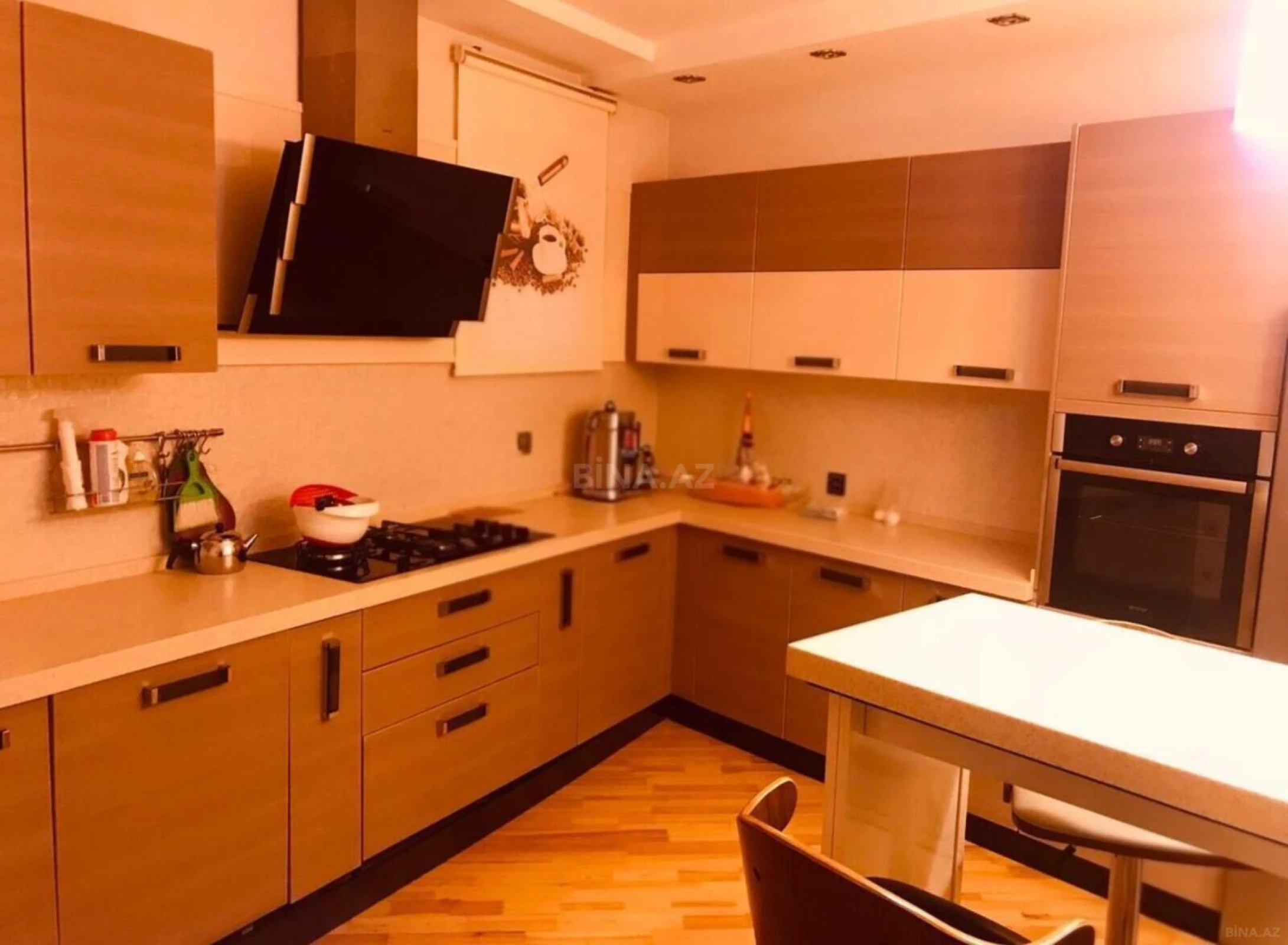 Kirayə verilir 4 otaqlı həyət evi 210 m²