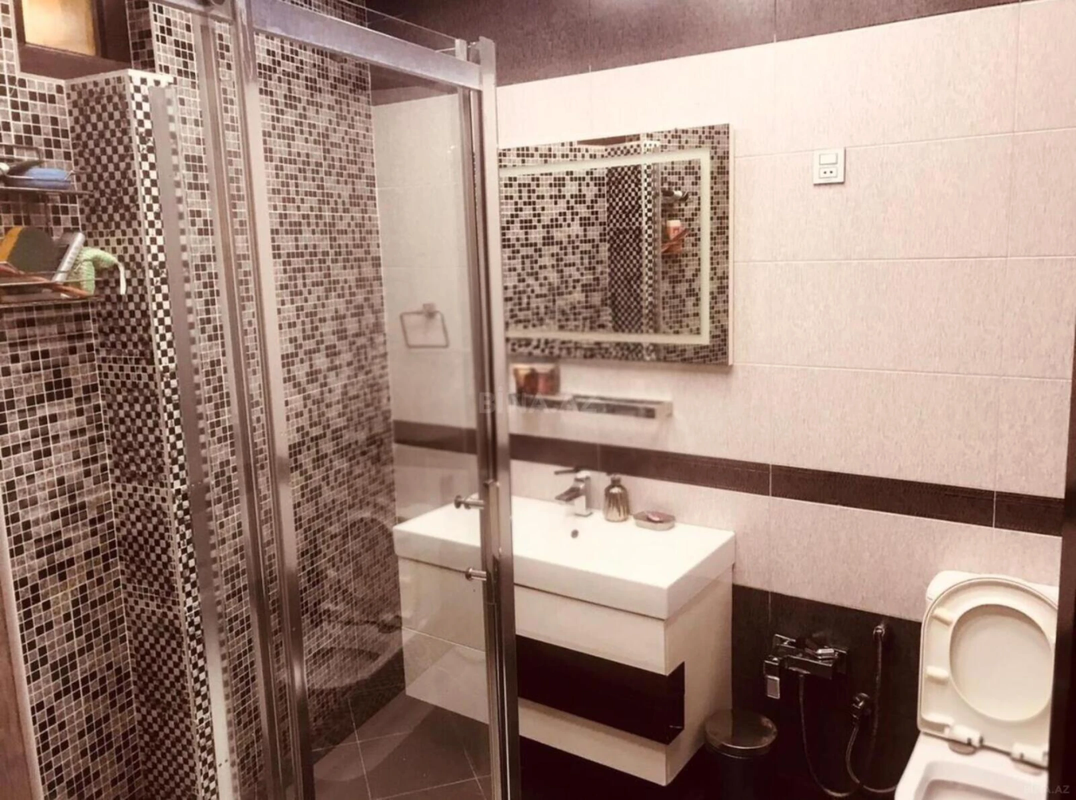 Kirayə verilir 4 otaqlı həyət evi 210 m²