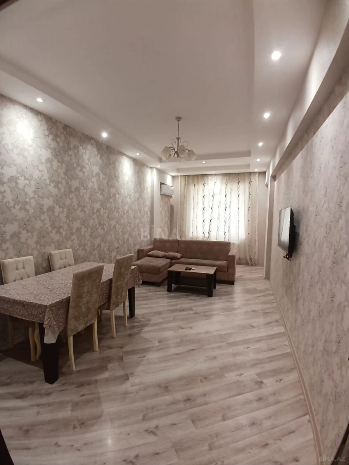 Kirayə verilir 2 otaqlı mənzil 100 m²