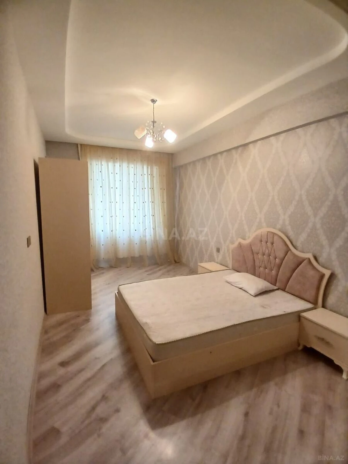 Kirayə verilir 2 otaqlı mənzil 100 m²