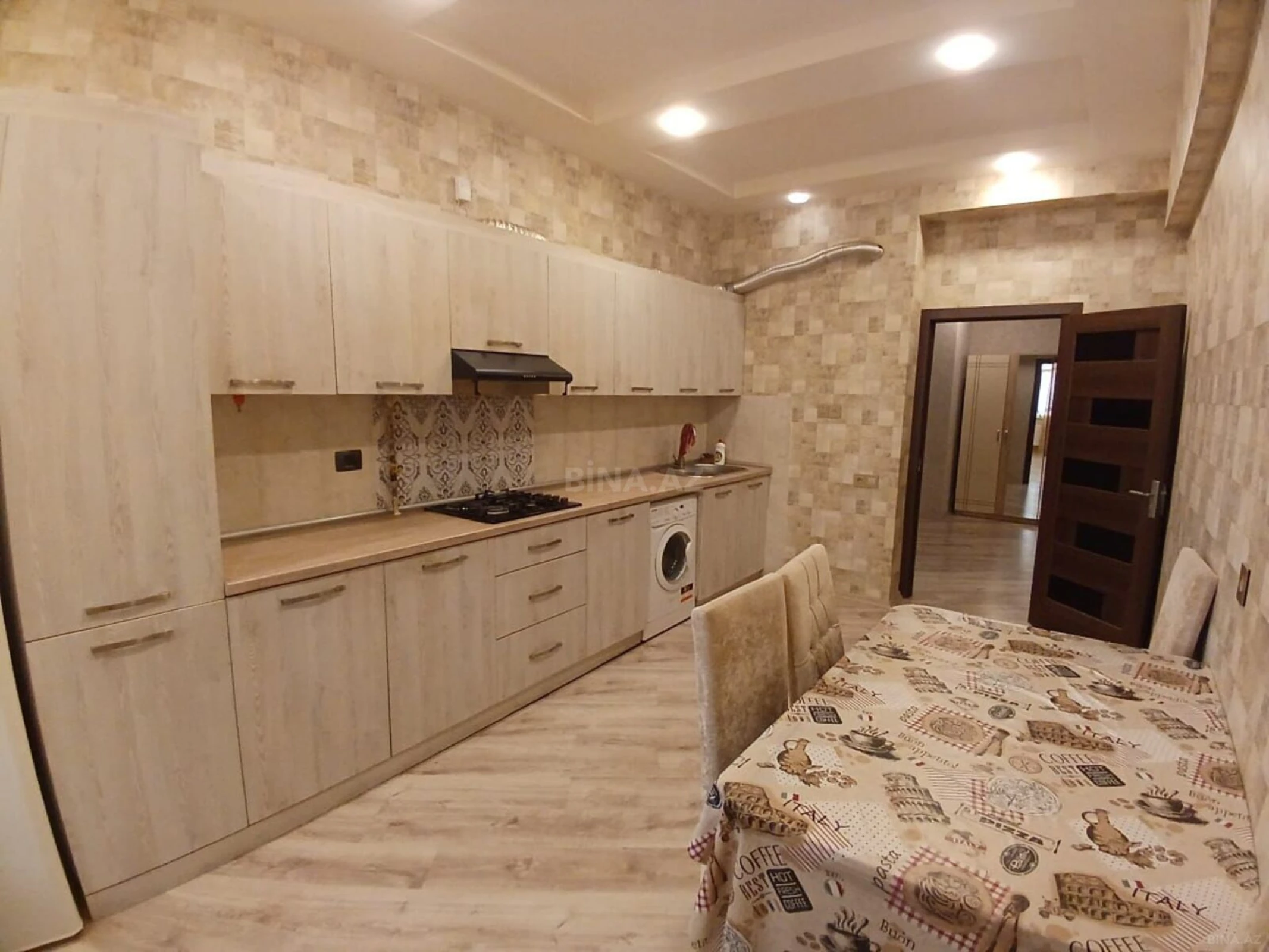 Kirayə verilir 2 otaqlı mənzil 100 m²