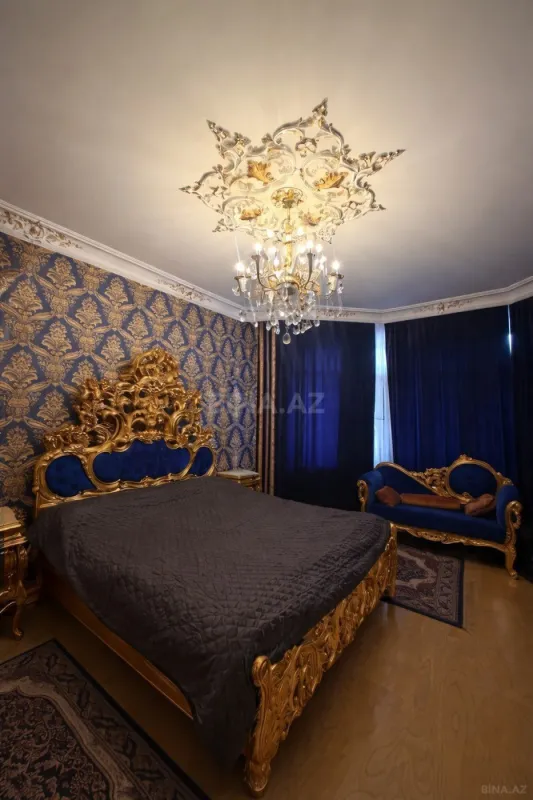 Satılır 3 otaqlı mənzil 195 m²