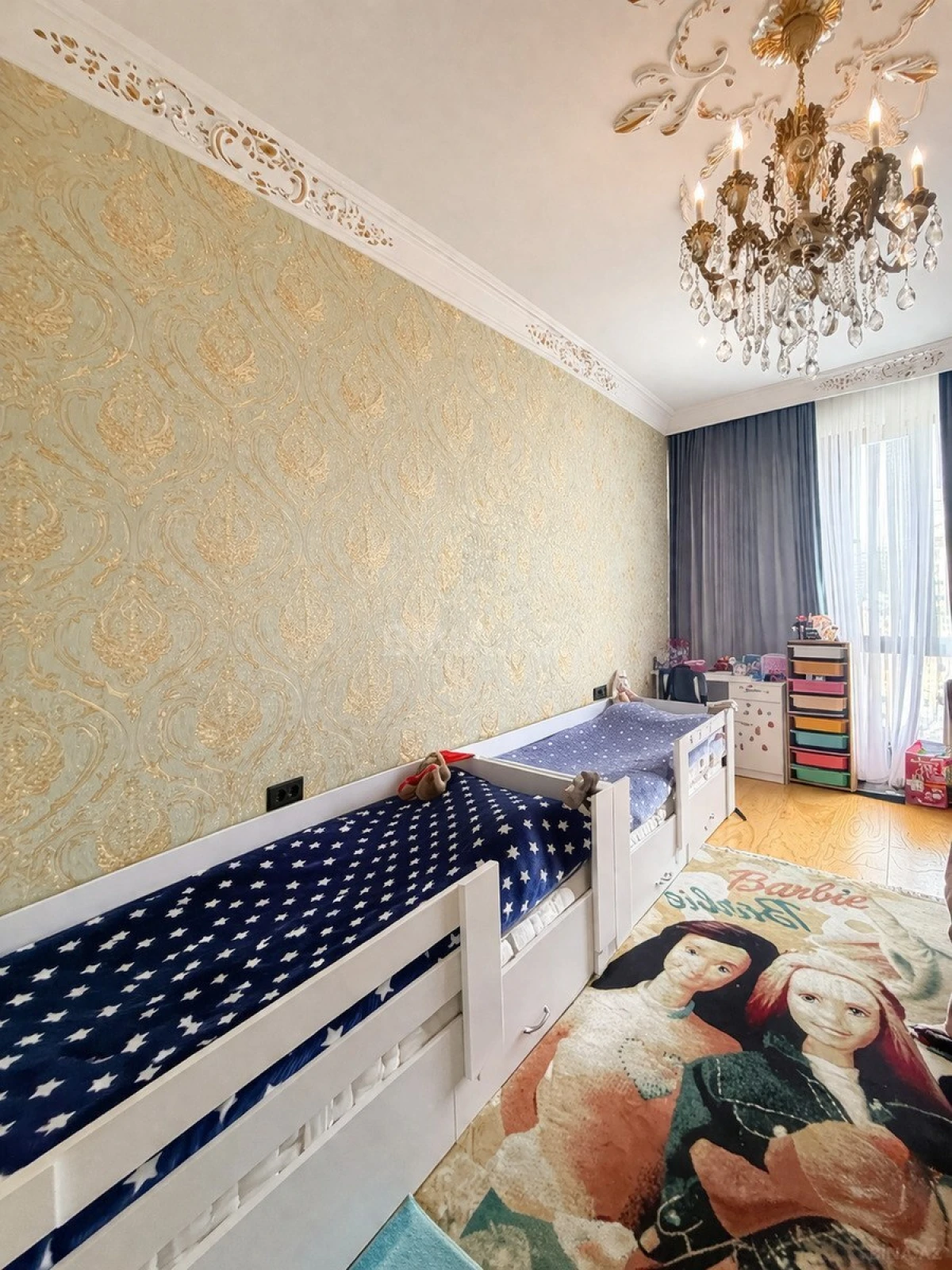 Satılır 3 otaqlı mənzil 195 m²