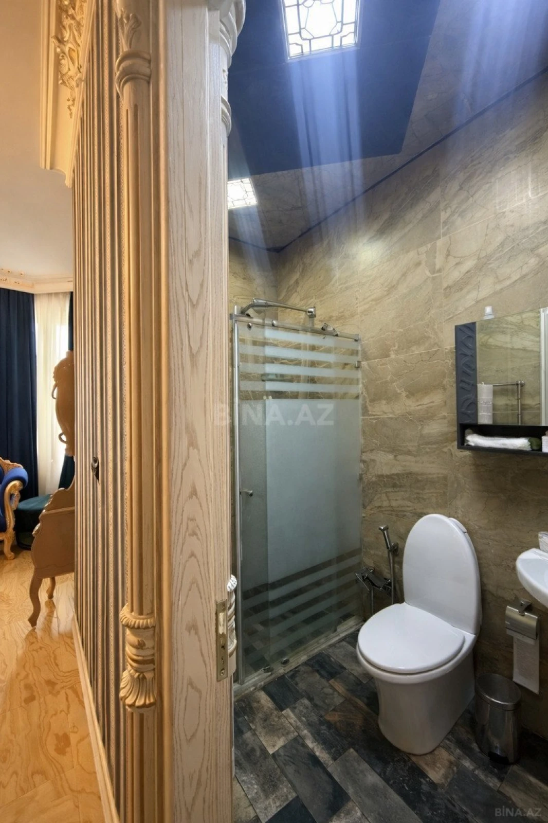 Satılır 3 otaqlı mənzil 195 m²