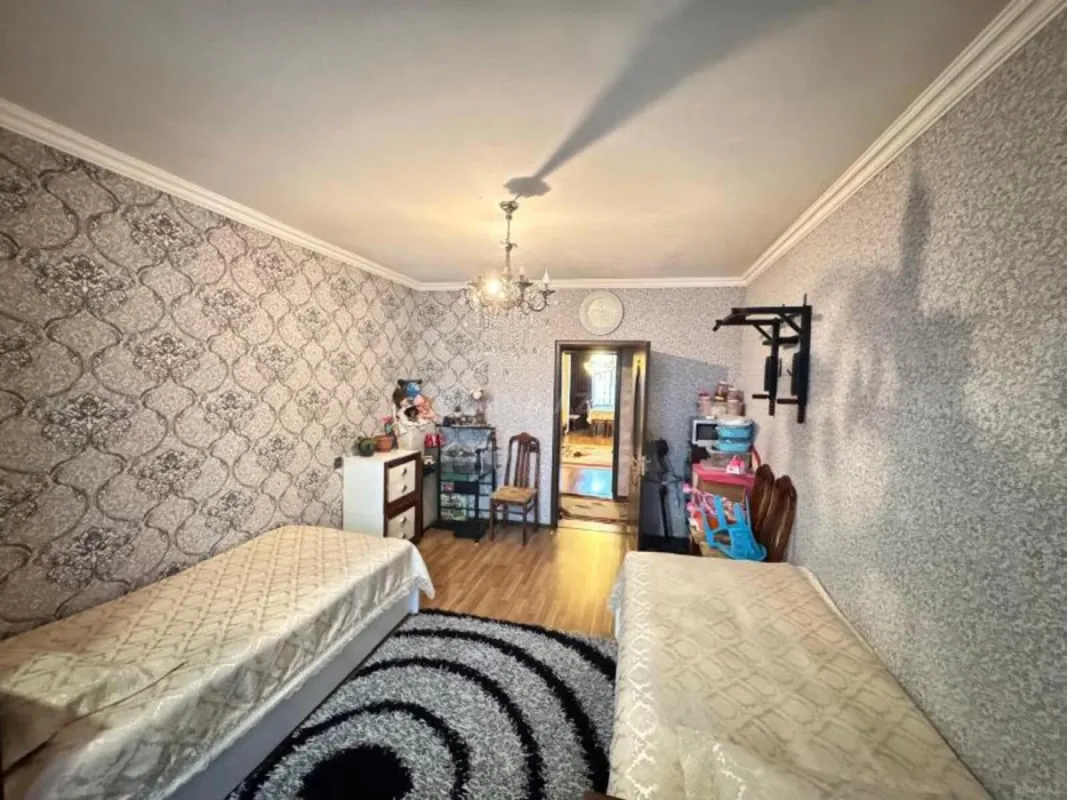 Satılır 4 otaqlı mənzil 110 m²