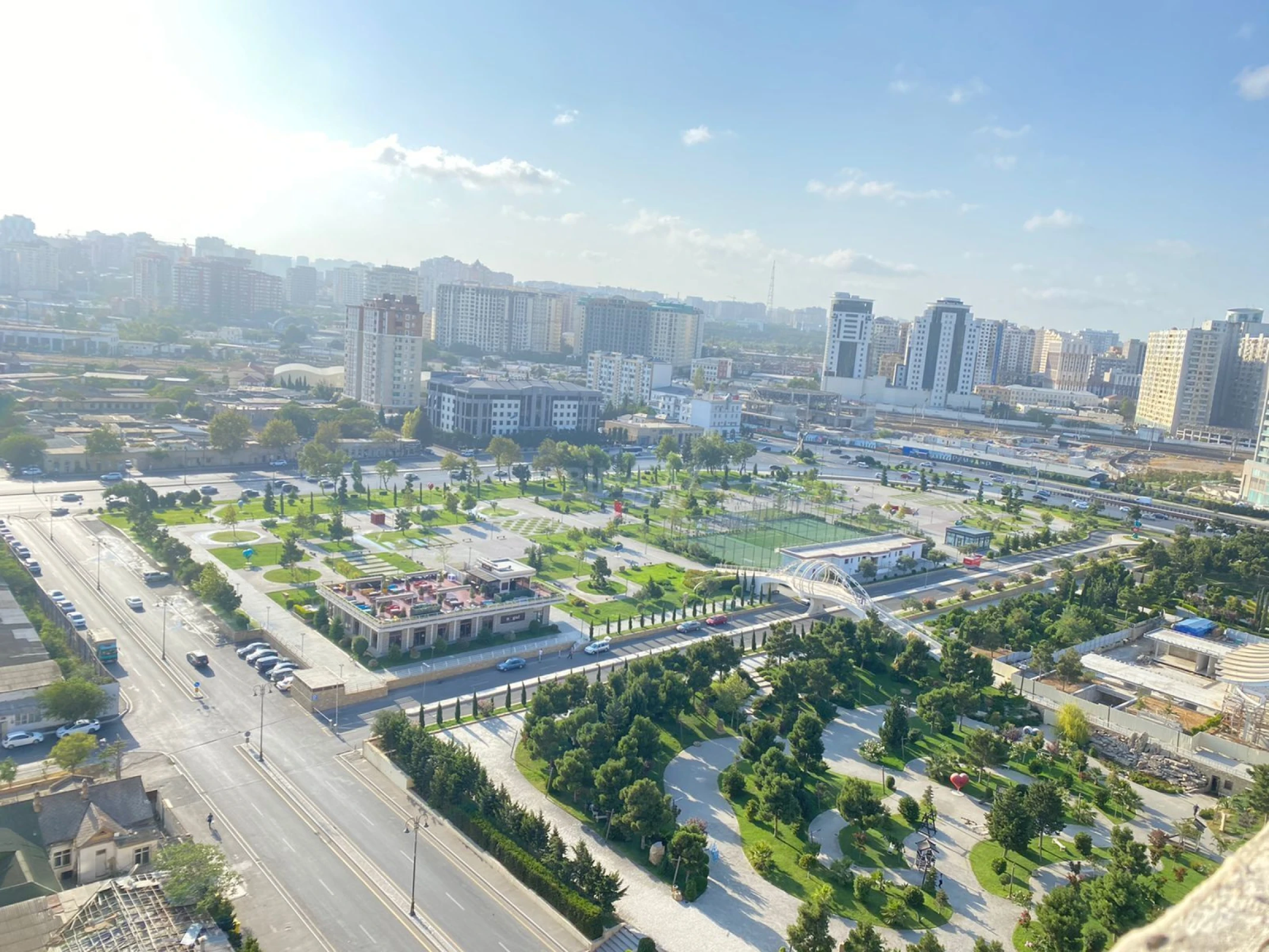 Satılır 3 otaqlı mənzil 162 m²