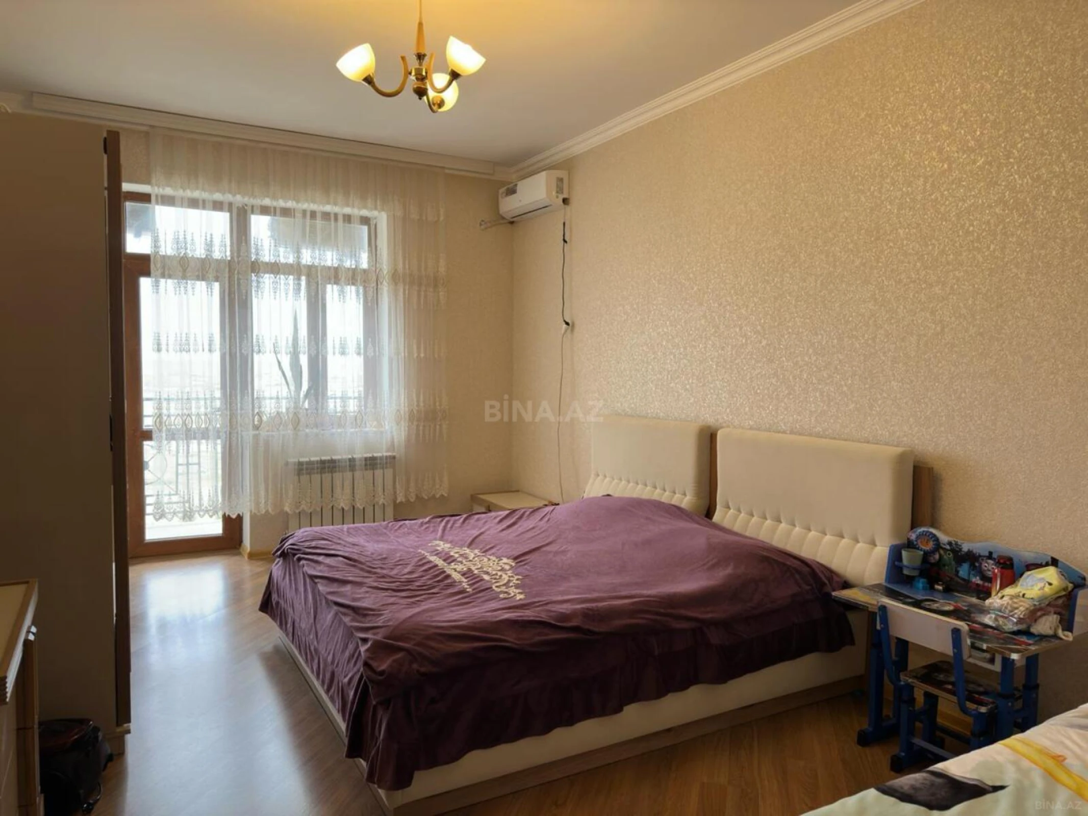 Satılır 2 otaqlı mənzil 103 m²