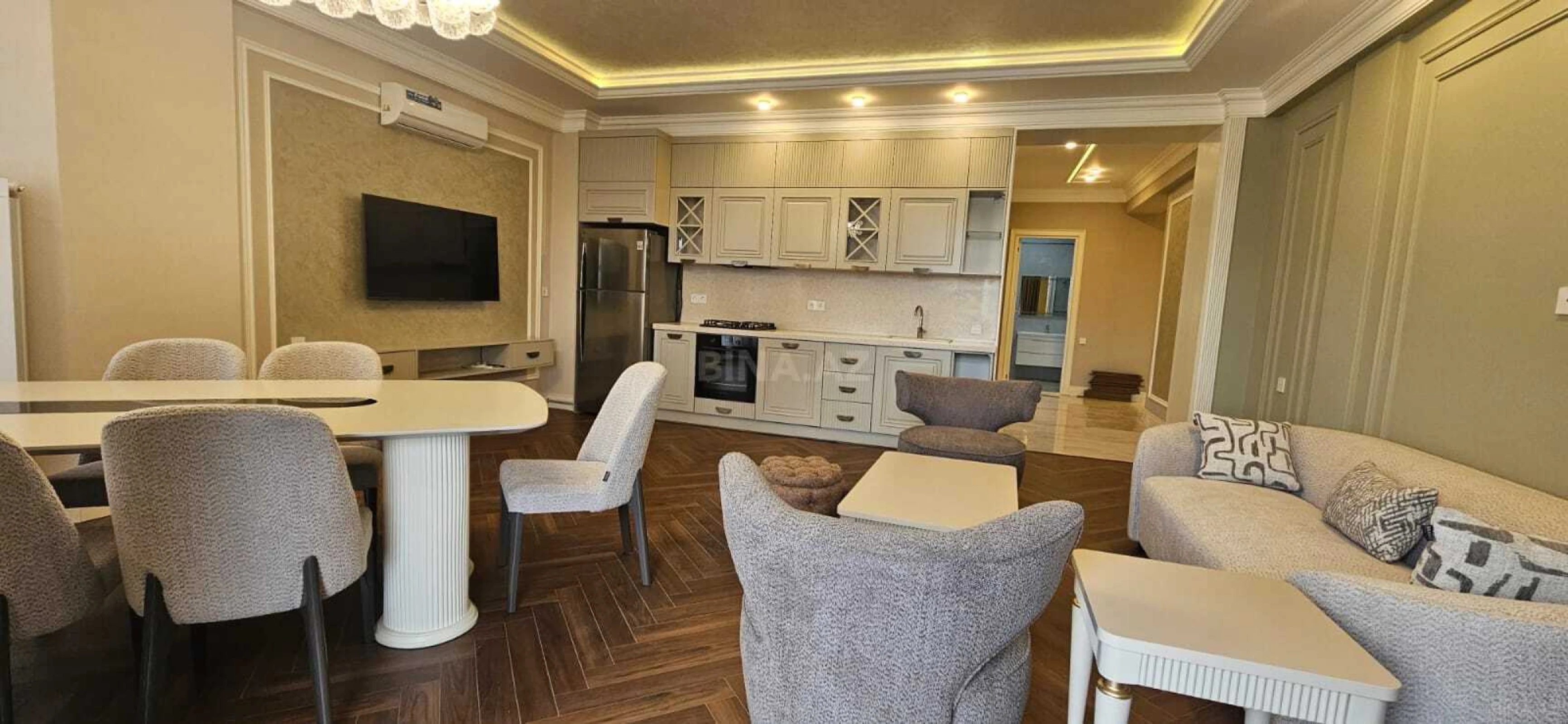 Kirayə verilir 3 otaqlı mənzil 115 m²