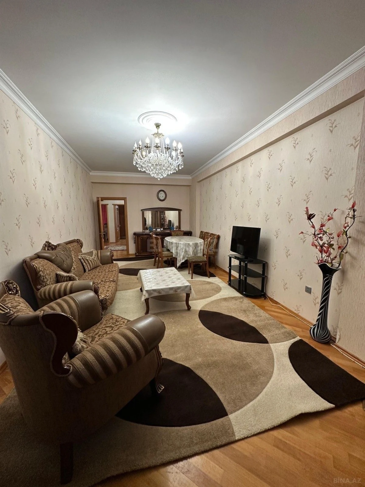 Kirayə verilir 3 otaqlı mənzil 125 m²