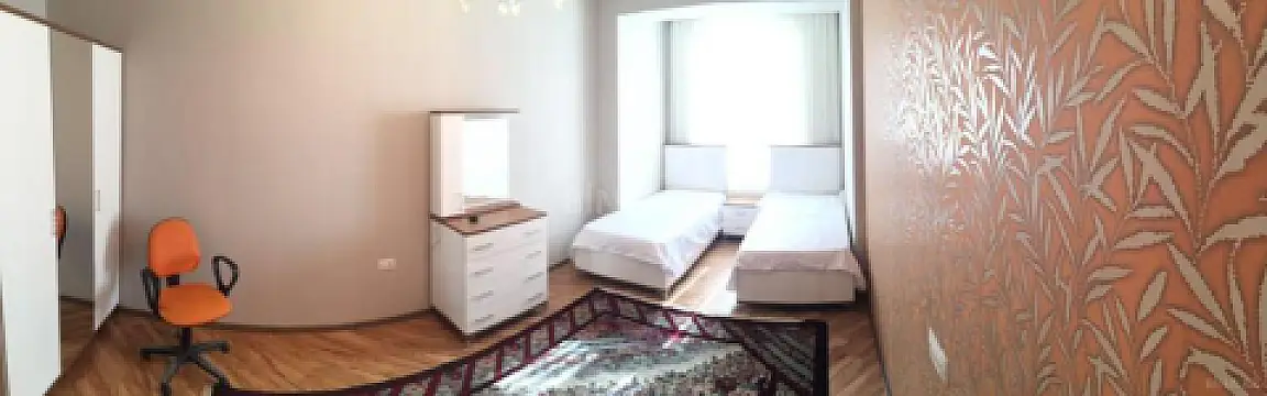 Kirayə verilir 4 otaqlı mənzil 180 m²