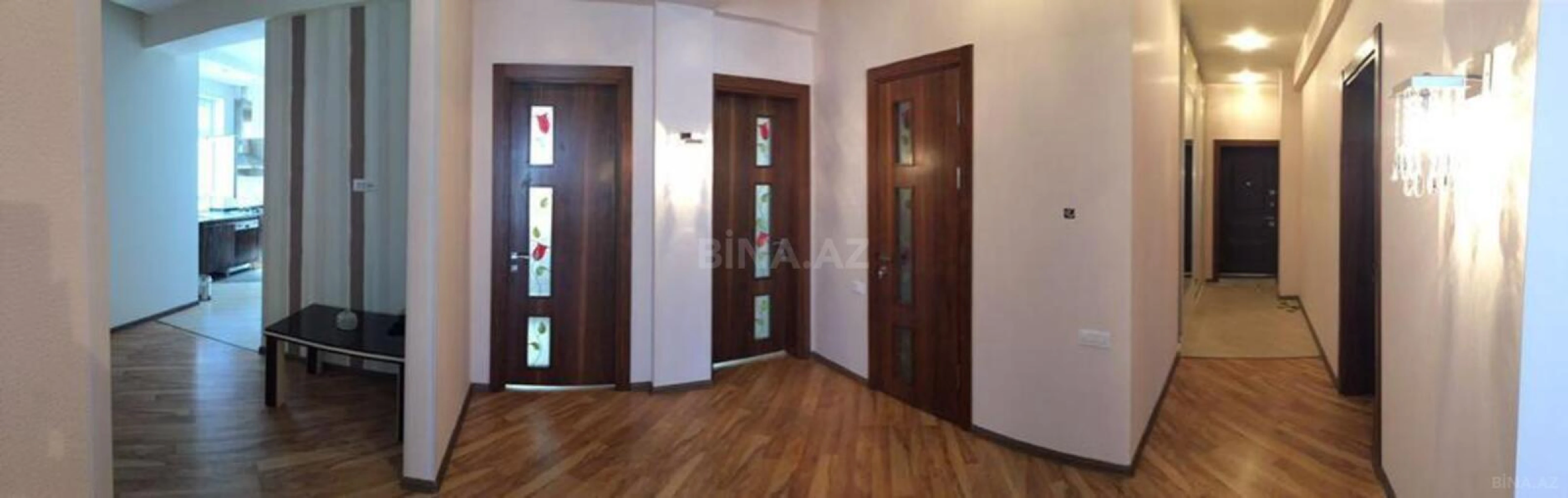 Kirayə verilir 4 otaqlı mənzil 180 m²